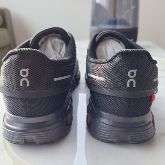 On Cloud 6 Sneakers Black Running Shoes New With Box - Picture 4 of 9